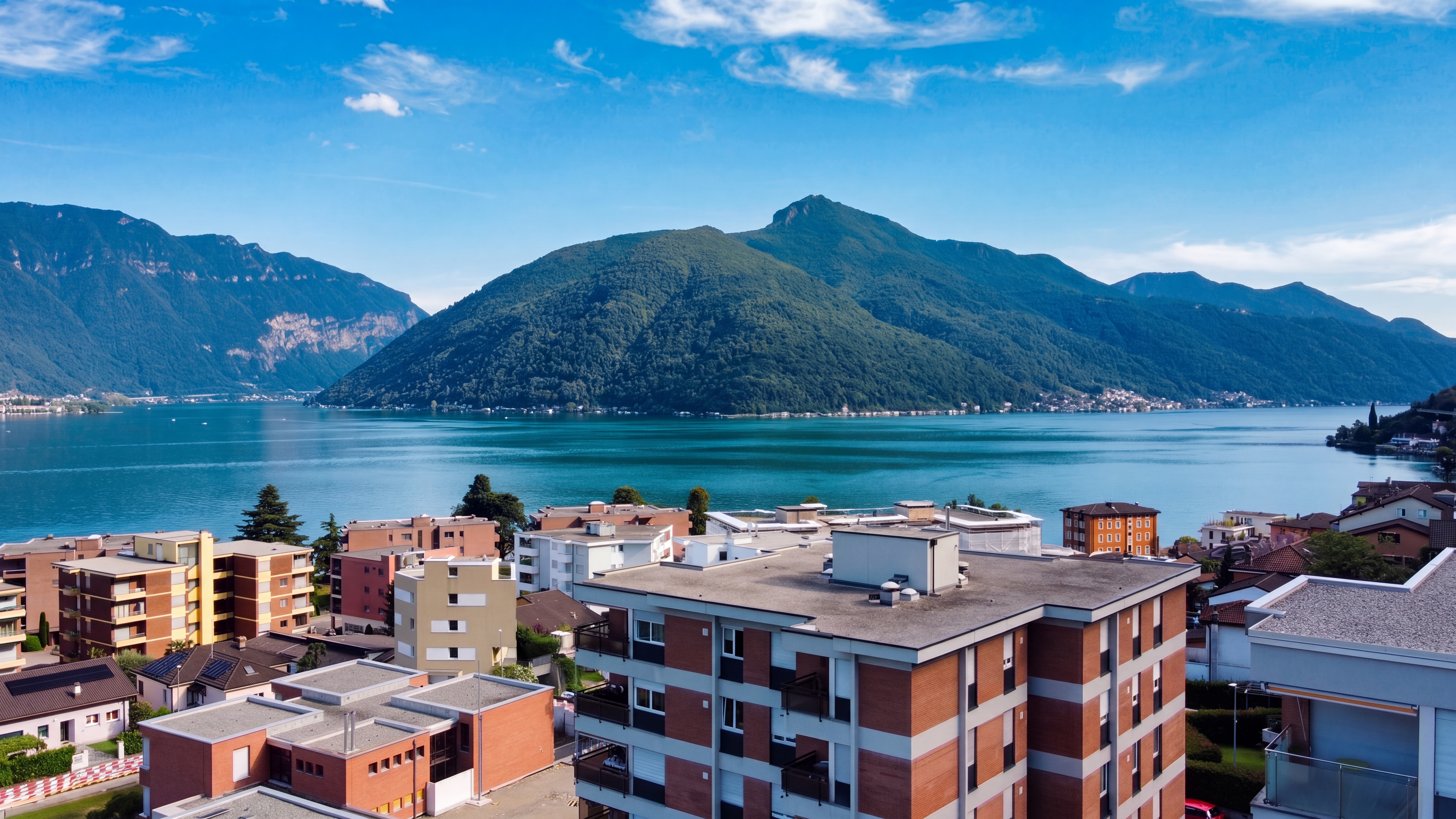 Panoramic view over Lake Lugano from the property
